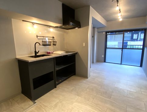 南北線「白金高輪」駅<br/>中古マンション<br/>価4,980万円<br/>新規リフォーム